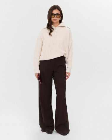 Молочний светр з горловиною на блискавці FASHIONISTA