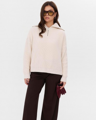 Молочний светр з горловиною на блискавці FASHIONISTA