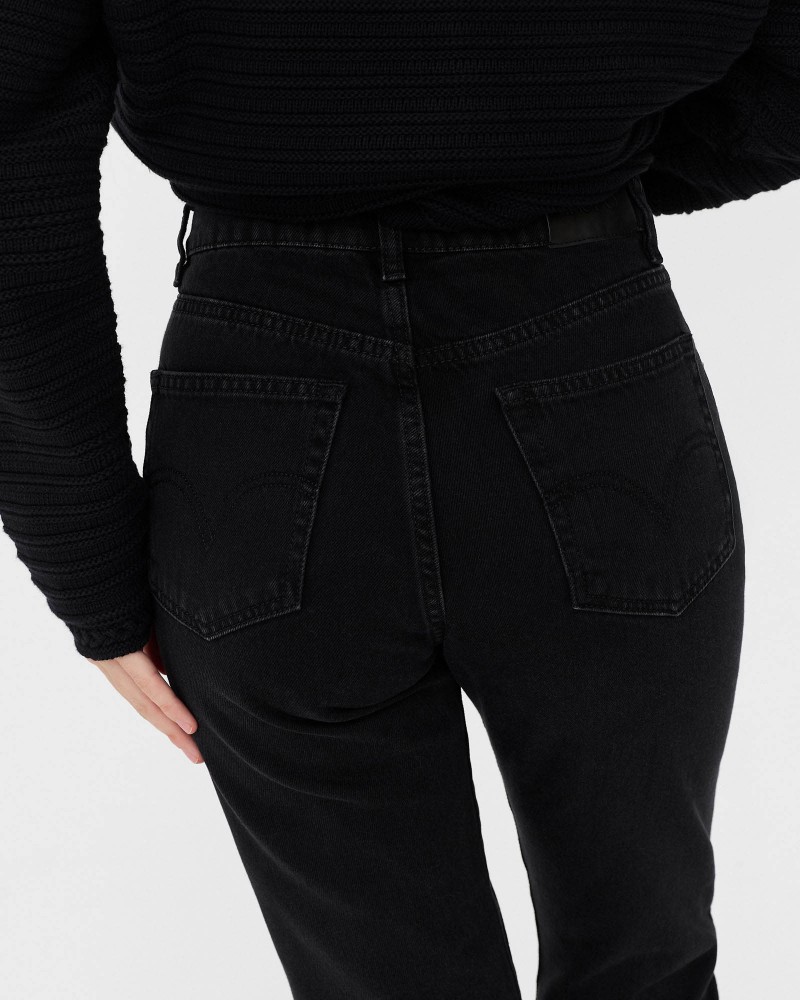 Джинси Straight Basic від FASHIONISTA чорний