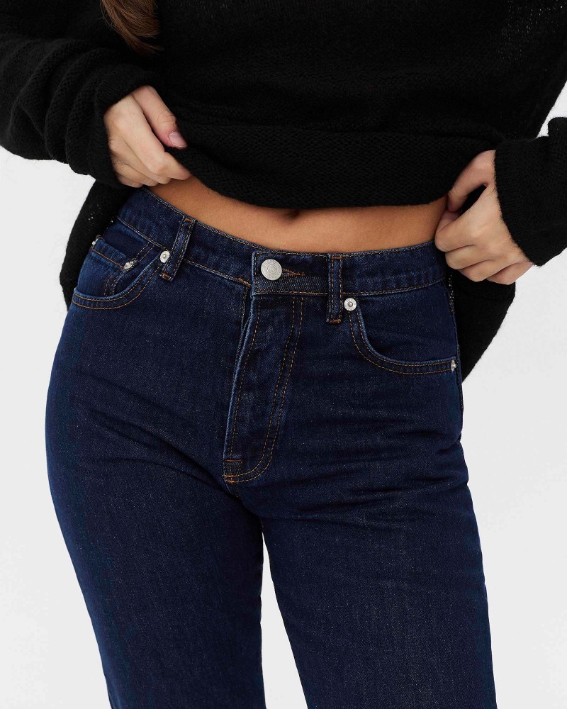 Джинси Straight Basic від FASHIONISTA темно-синій