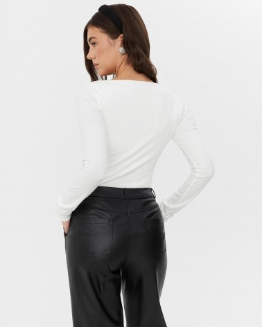 Молочне боді з вирізом та застібкою FASHIONISTA