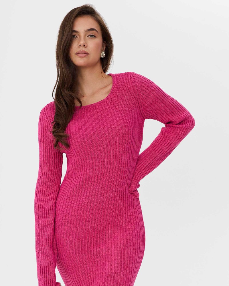 Сукня трикотажна з вирізом на спині від FASHIONISTA рожевий