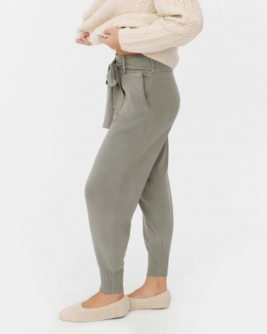 Штани однотонні з поясом-зав'язкою від FASHIONISTA фісташковий