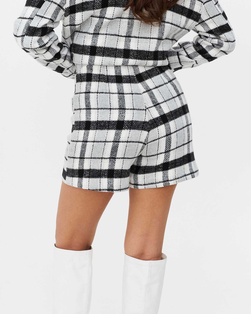 Чорно-білі шорти в клітинку FASHIONISTA