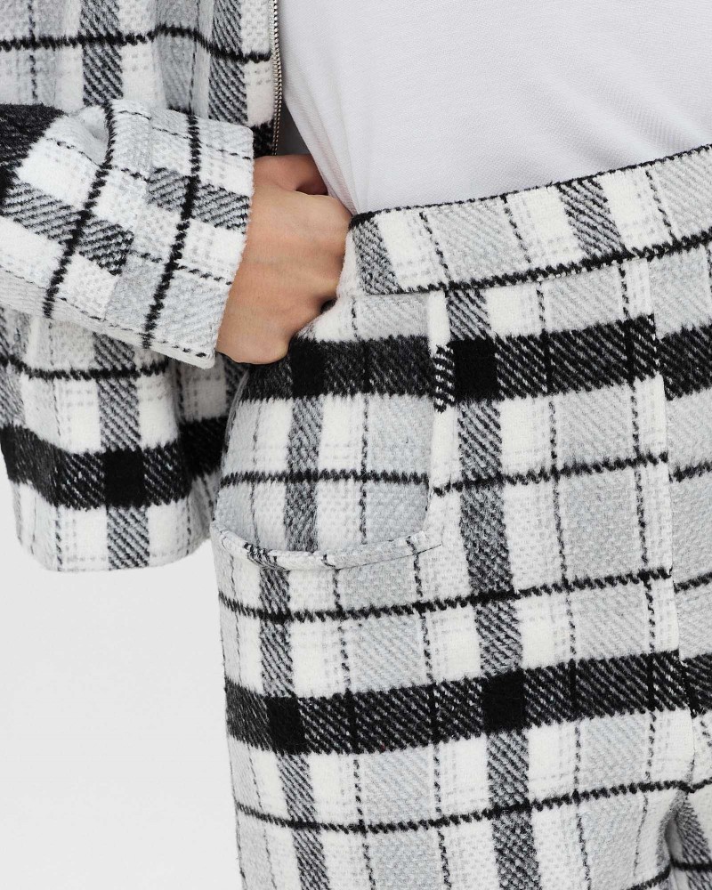 Чорно-білі шорти в клітинку FASHIONISTA