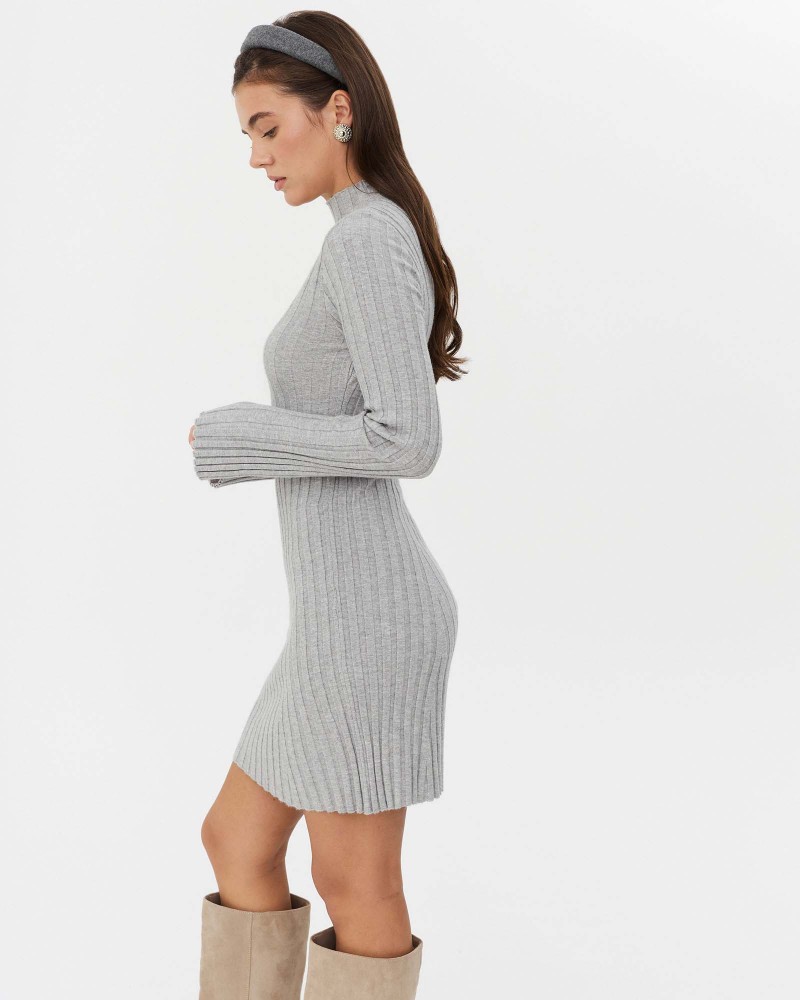 Сукня трикотажна з  коміром-стійкою від FASHIONISTA сірий