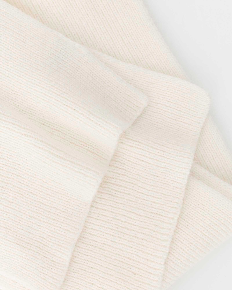 Молочний в'язаний шарф FASHIONISTA