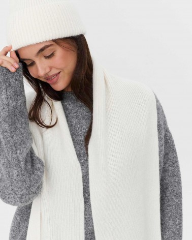 Молочний в'язаний шарф FASHIONISTA