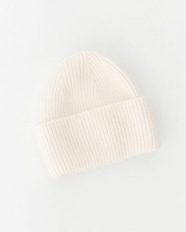 Молочна шапка в рубчик FASHIONISTA