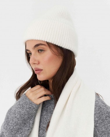 Молочна шапка в рубчик FASHIONISTA
