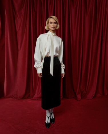 Молочна блуза Linora із зав'язкою FASHIIONISTA