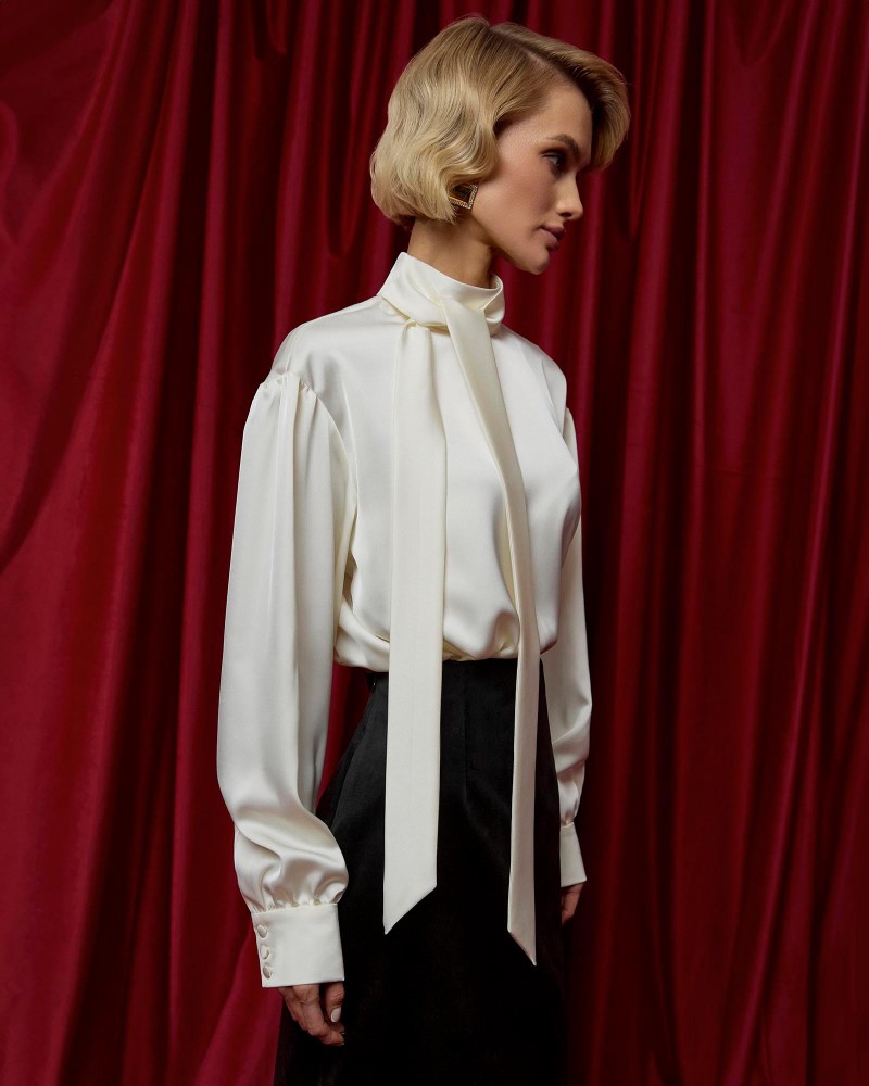 Молочна блуза Linora із зав'язкою FASHIIONISTA