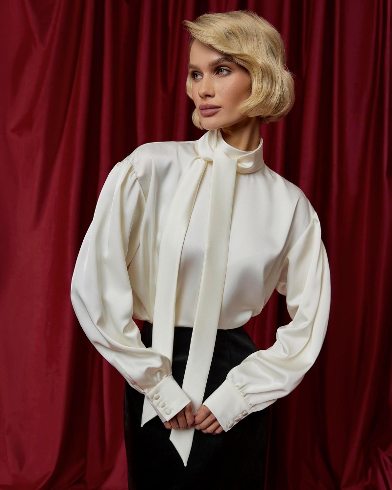 Молочна блуза Linora із зав'язкою FASHIIONISTA