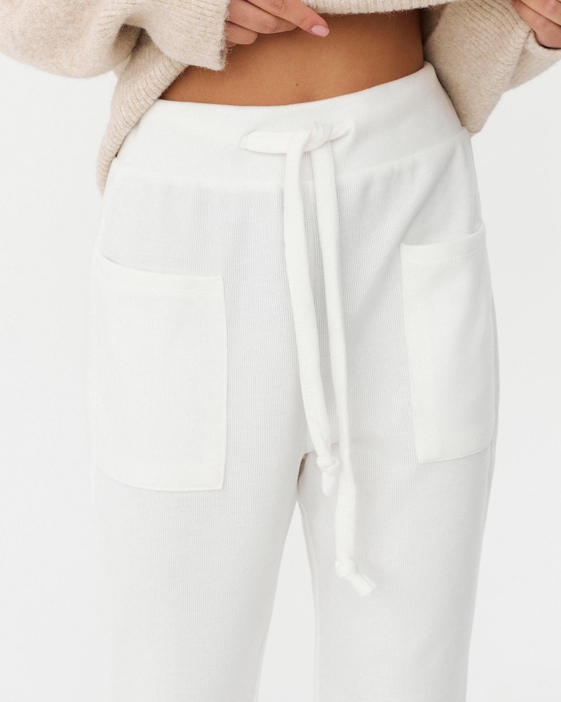 Штани трикотажні з манжетами від FASHIONISTA білий