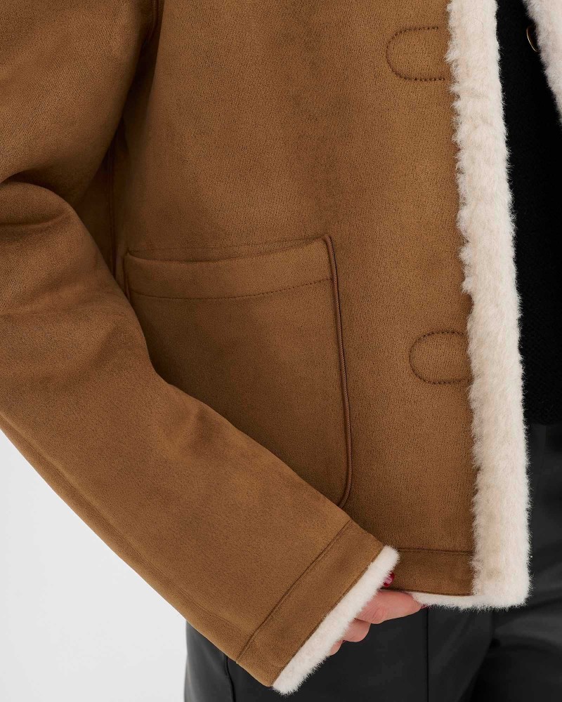 Молочна дублянка з металевими застібками FASHIONISTA