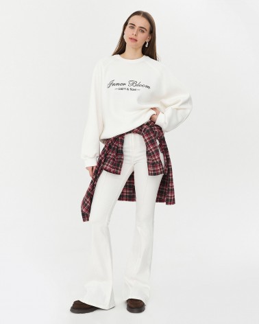 Білий світшот з вишитим написом на флісі FASHIONISTA