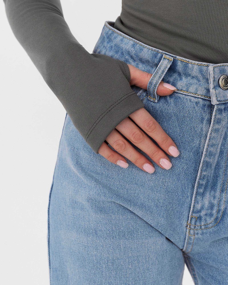 Сірий лонгслів з прямокутним вирізом FASHIONISTA