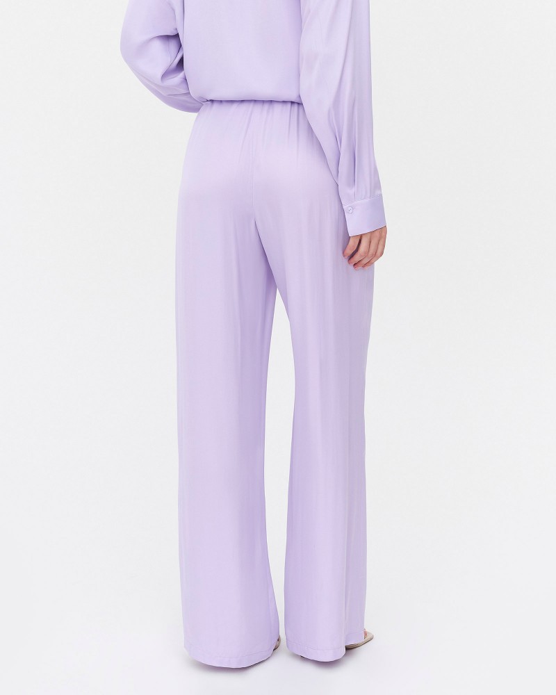 Штани сатинові з еластичним поясом від FASHIONISTA ліловий