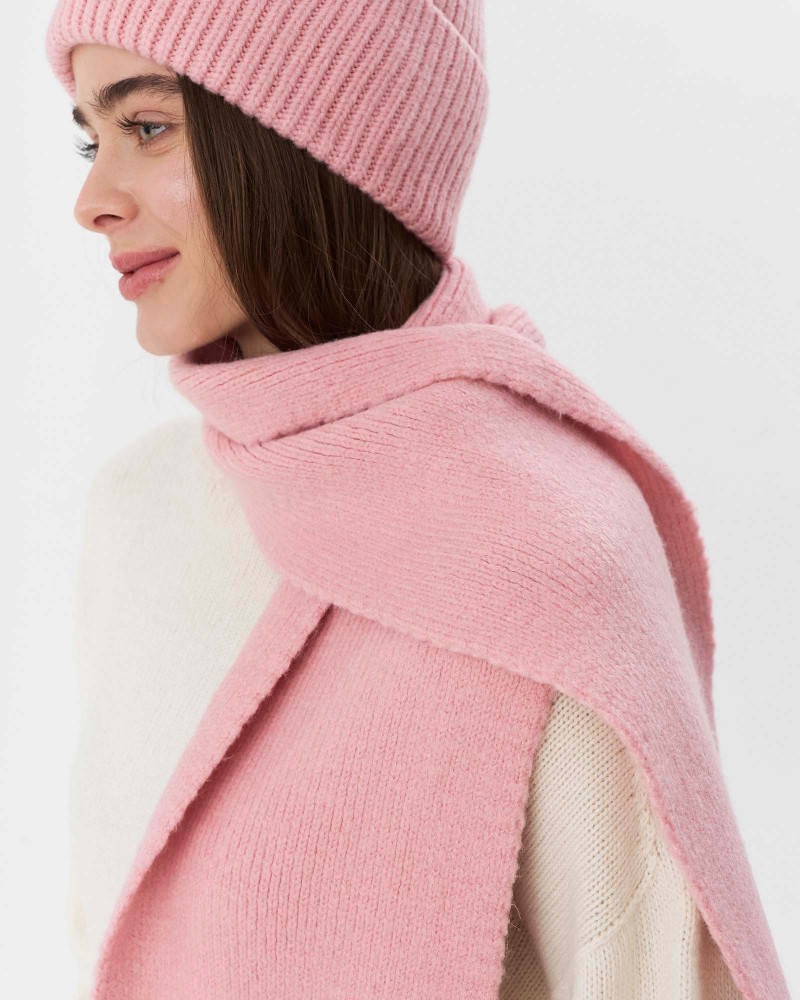 Рожевий в'язаний шарф в рубчик FASHIONISTA