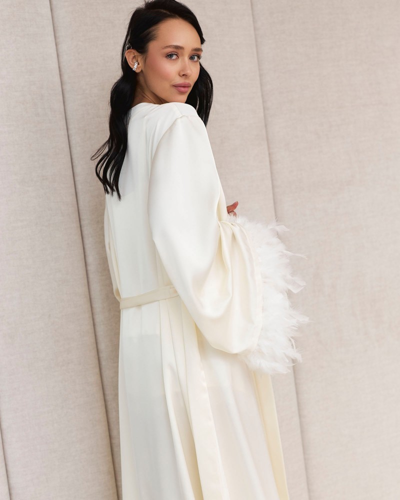 Халат сатиновий Estelle від FASHIONISTA молочний