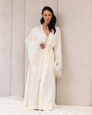 Халат сатиновий Estelle від FASHIONISTA молочний