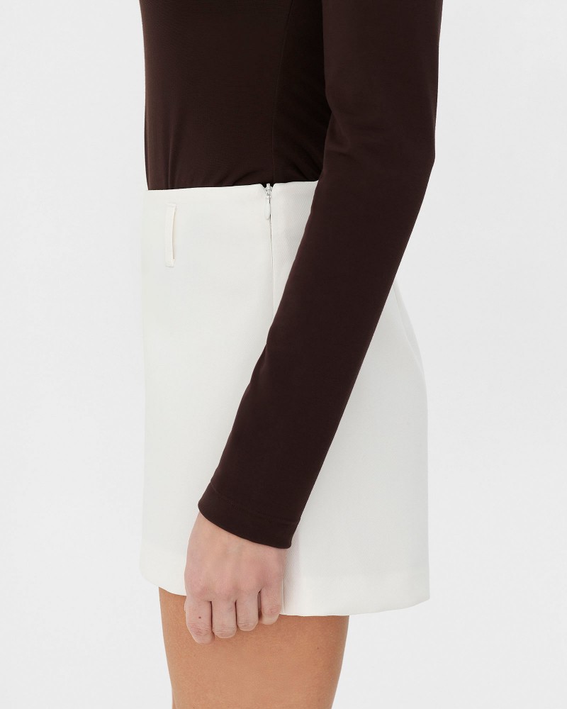 Молочні шорти з високою посадкою FASHIONISTA