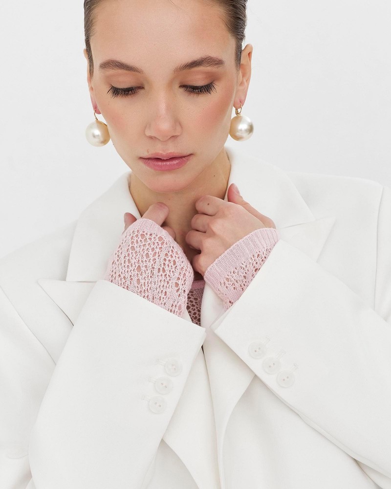 Молочний базовий піджак з поясом FASHIONISTA