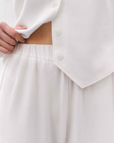 Костюм Texture з жилетом та штанами від FASHIONISTA молочний