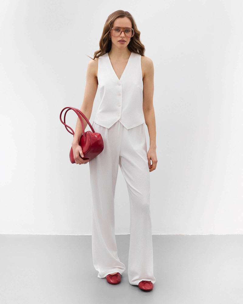 Костюм Texture з жилетом та штанами від FASHIONISTA молочний