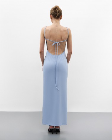 Блакитна трикотажна максісукня зі шнурівкою на спині від FASHIONSTA