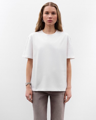 Молочна футболка вільного крою FASHIONISTA
