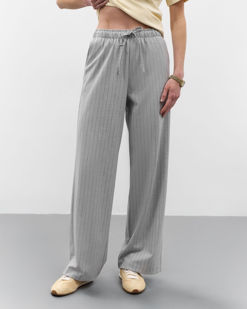 Сірі штани вільного крою в тонку смужку FASHIONISTA