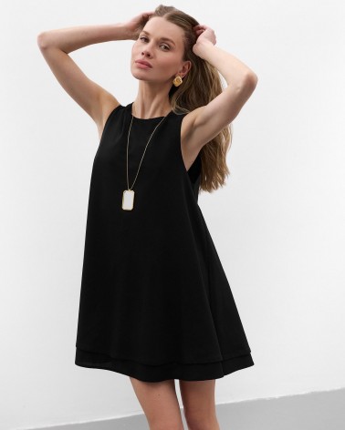 Чорна мінісукня вільного крою
 FASHIONSTA