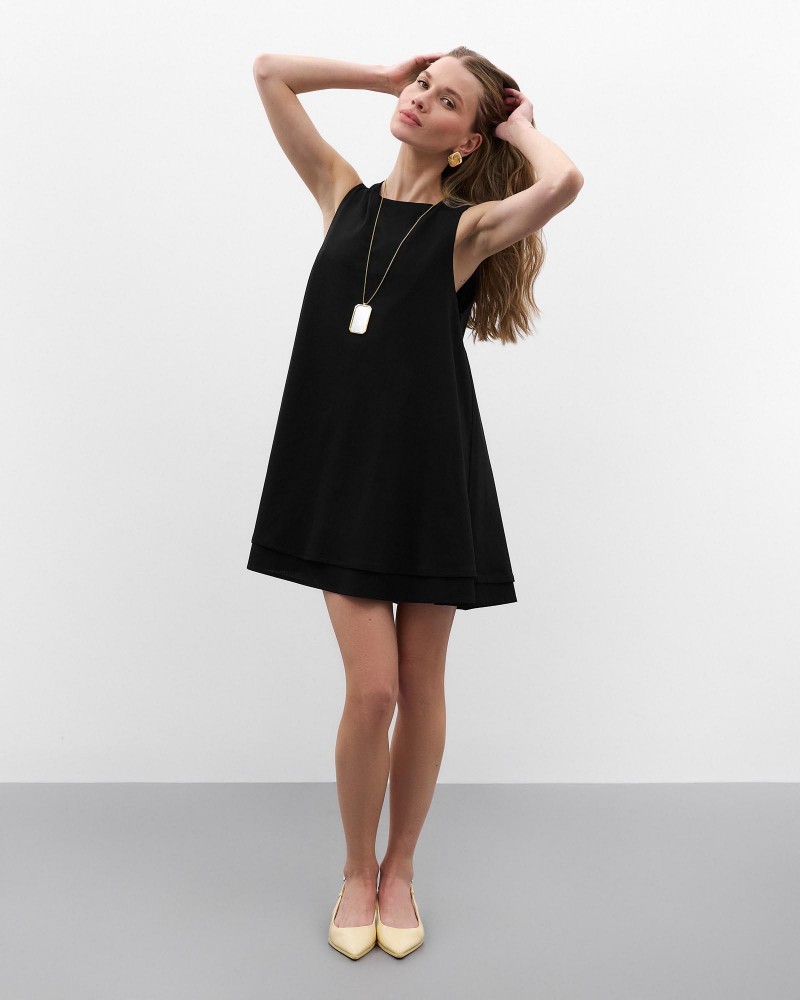 Чорна мінісукня вільного крою
 FASHIONSTA