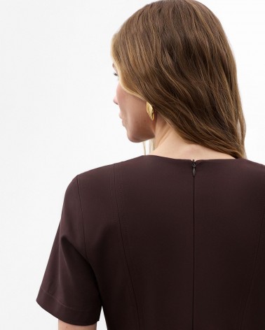 Шоколадна мінісукня з декоративними швами
 FASHIONSTA