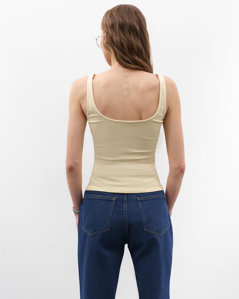 Кремовий топ з прямокутним вирізом FASHIONISTA