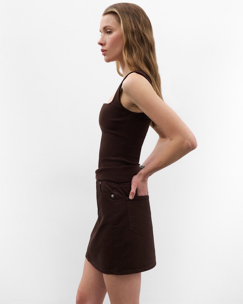 Шоколадний топ з прямокутним вирізом FASHIONISTA