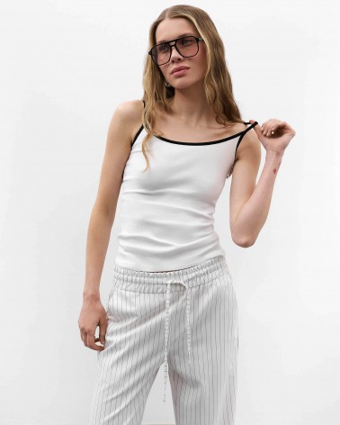 Молочна майка з контрастною окантовкою FASHIONISTA