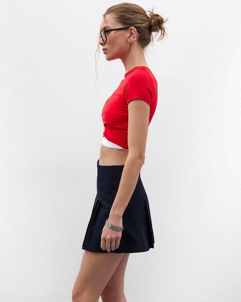 Червона вкорочена футболка FASHIONISTA