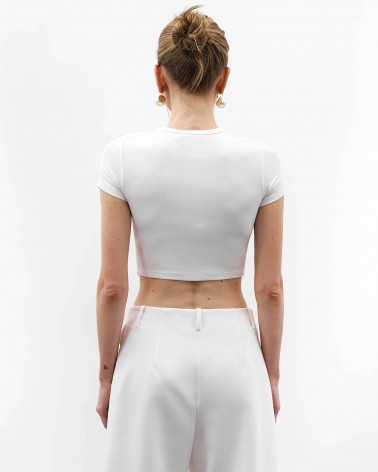 Біла вкорочена футболка FASHIONISTA