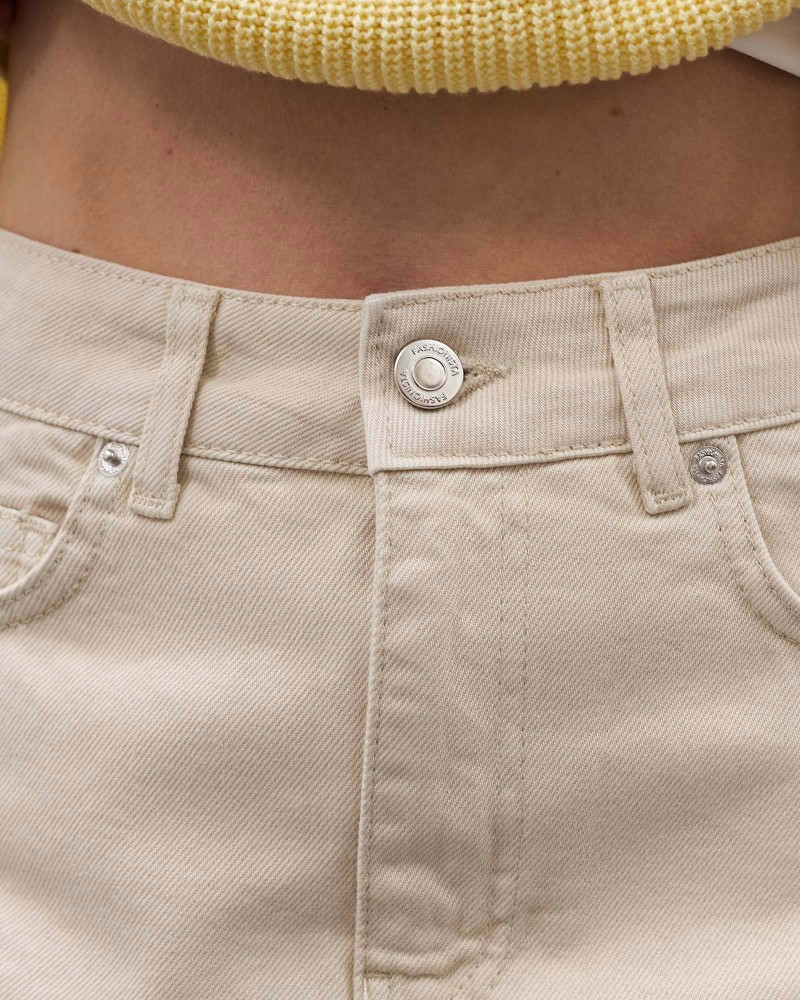 Світло-бежева джинсова спідниця
 довжини міні FASHIONISTA