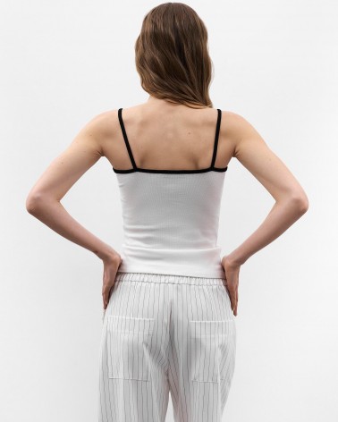 Молочна майка з контрастною окантовкою FASHIONISTA