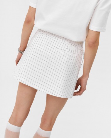 Біла спідниця-шорти у смужку з декоративним поясом FASHIONISTA