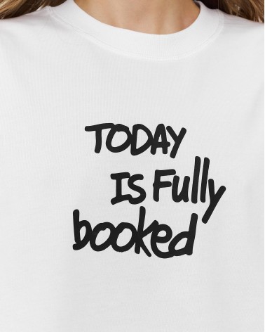 Біла футболка з принтованим написом FASHIONISTA