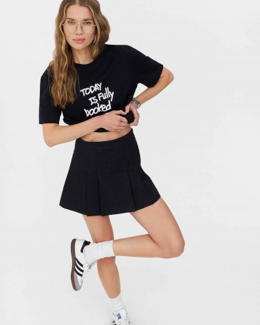 Темно-синя футболка з принтованим написом FASHIONISTA