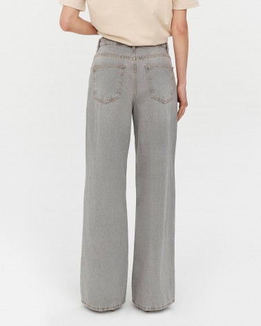 Світло-сірі джинси Straight з вивареним ефектом FASHIONISTA