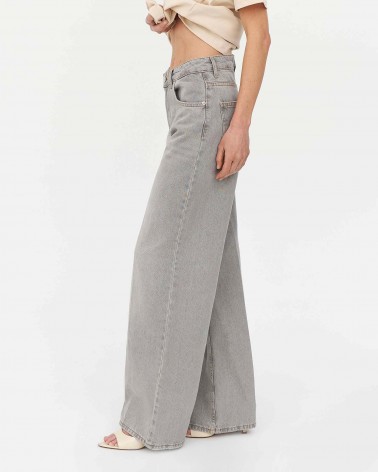 Світло-сірі джинси Straight з вивареним ефектом FASHIONISTA