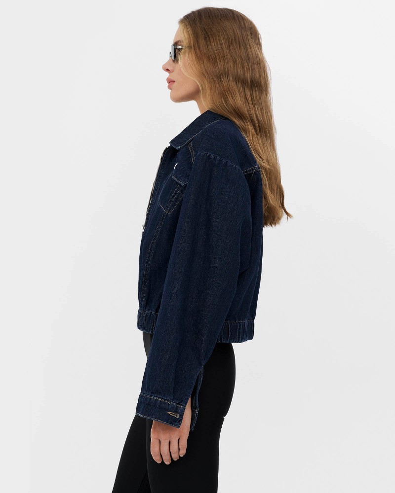 Темно-синій джинсовий бомбер з кишенями FASHIONISTA