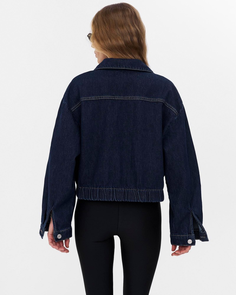 Темно-синій джинсовий бомбер з кишенями FASHIONISTA