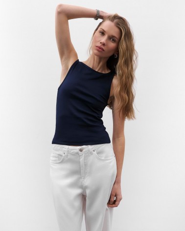 Темно-синя базова майка з вирізом-човником FASHIONISTA